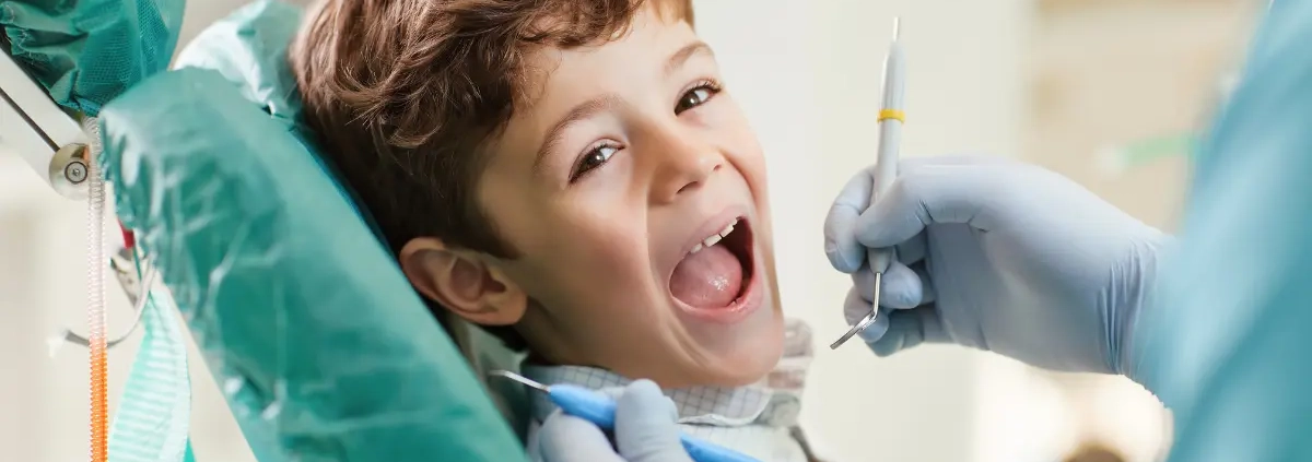 Come prendersi cura dei denti dei bambini dopo il rientro a scuola. I consigli di Dental Genesis